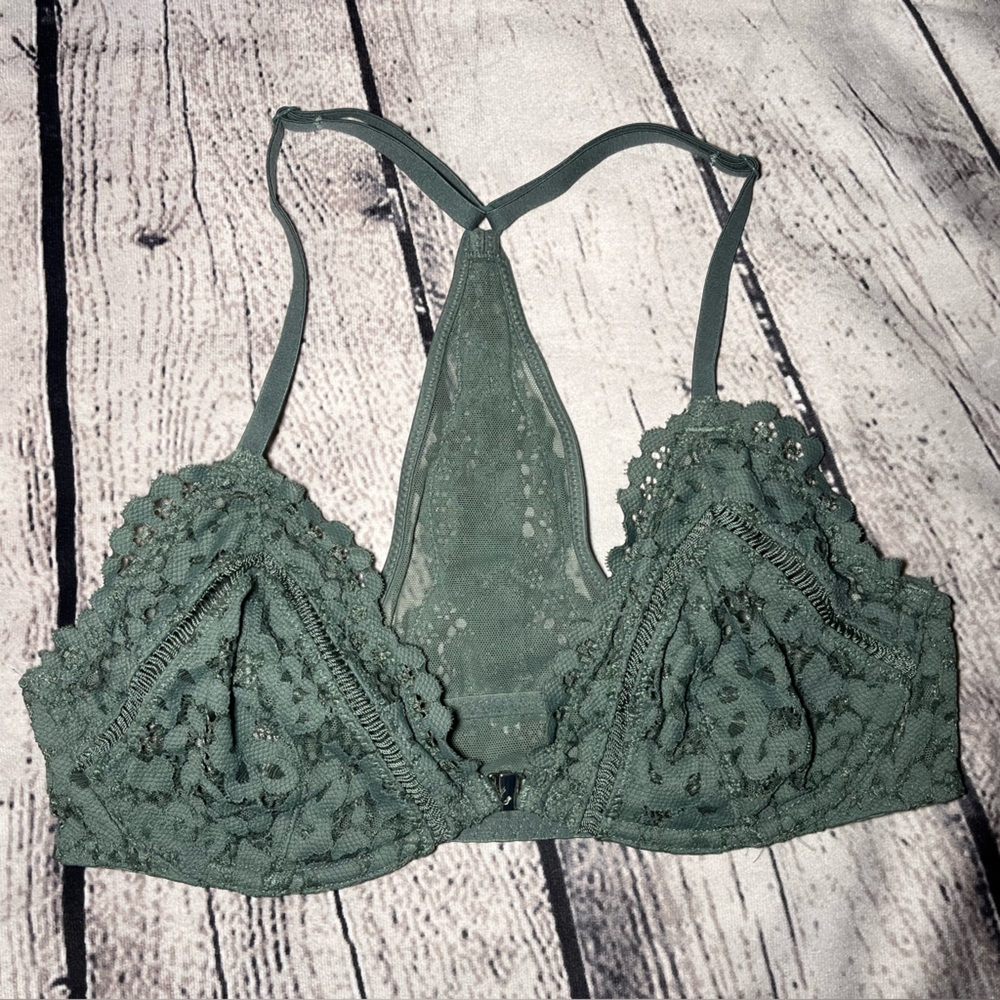 Green Lace Victoria’s Secret Wired Bralette 34C